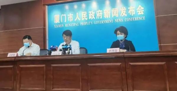 一男子初筛阳性仍乘火车离开上海,致2人感染200多人密接!有高铁列车长确诊,列车中断行程!休闲区蓝鸢梦想 - Www.slyday.coM 一男子初筛阳性仍乘火车离开上海,致2人感染200多人密接!有高铁列车长确诊,列车中断行程!休闲区蓝鸢梦想 - Www.slyday.coM