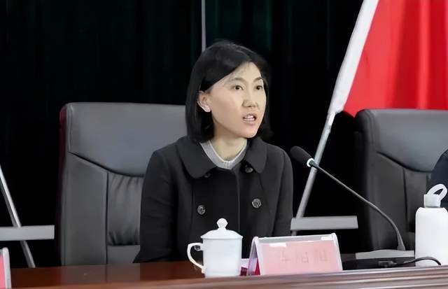 福建前首富身家460亿元,日赚千万,80后女儿许阳阳颇有当家风范休闲区蓝鸢梦想 - Www.slyday.coM 福建前首富身家460亿元,日赚千万,80后女儿许阳阳颇有当家风范休闲区蓝鸢梦想 - Www.slyday.coM