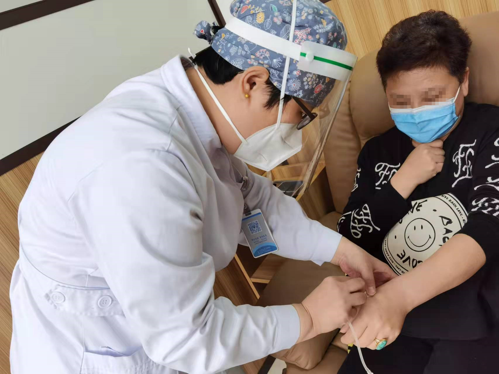 浦西封控第一天,上海十院肿瘤科收到一条报平安短信休闲区蓝鸢梦想 - Www.slyday.coM 浦西封控第一天,上海十院肿瘤科收到一条报平安短信休闲区蓝鸢梦想 - Www.slyday.coM