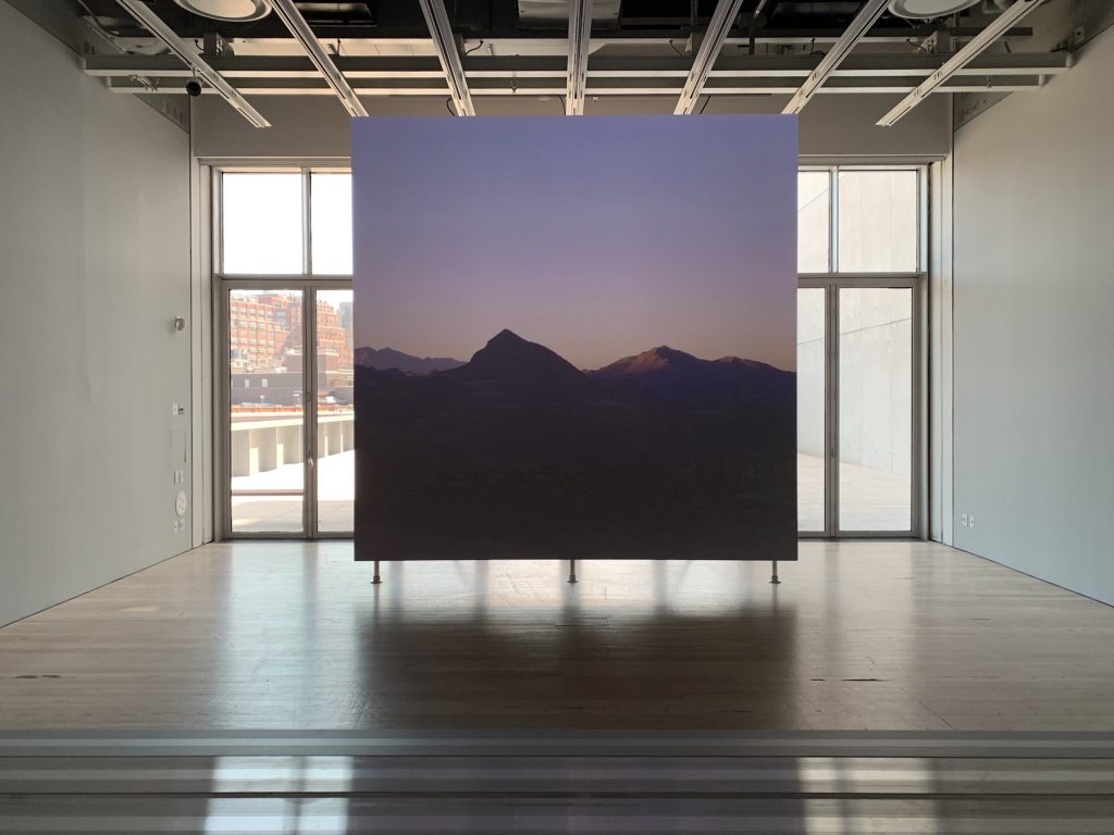 《一堵墙的拆毁》,Lucy Raven,2022