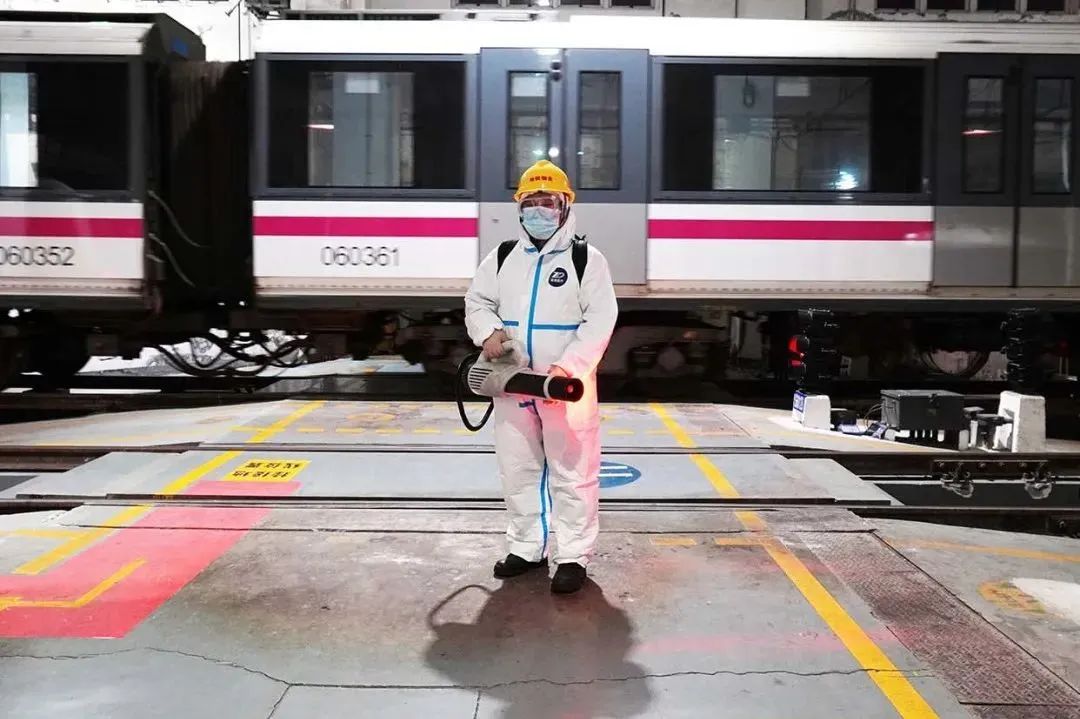 上海地铁:不到10%的车站运营,也要付出100%的努力休闲区蓝鸢梦想 - Www.slyday.coM 上海地铁:不到10%的车站运营,也要付出100%的努力休闲区蓝鸢梦想 - Www.slyday.coM