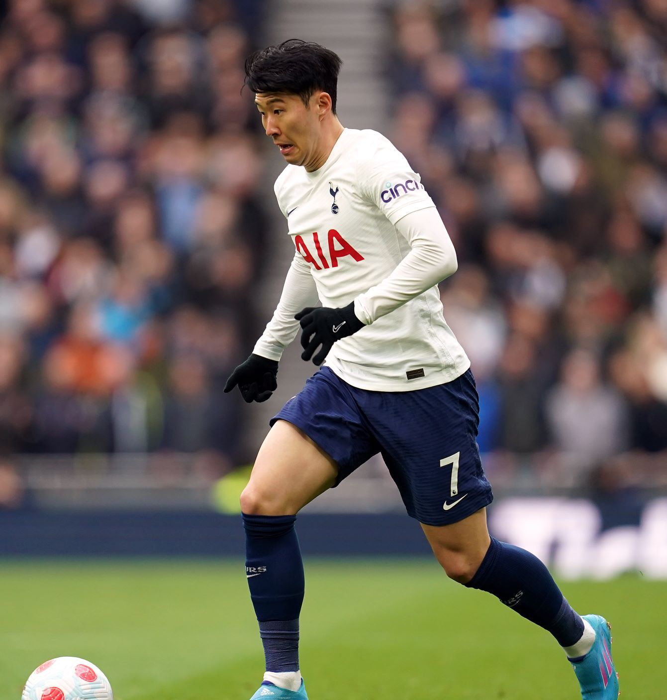 孙兴慜爆发！传射刷爆4纪录 隔空叫板胜C罗 <a href=