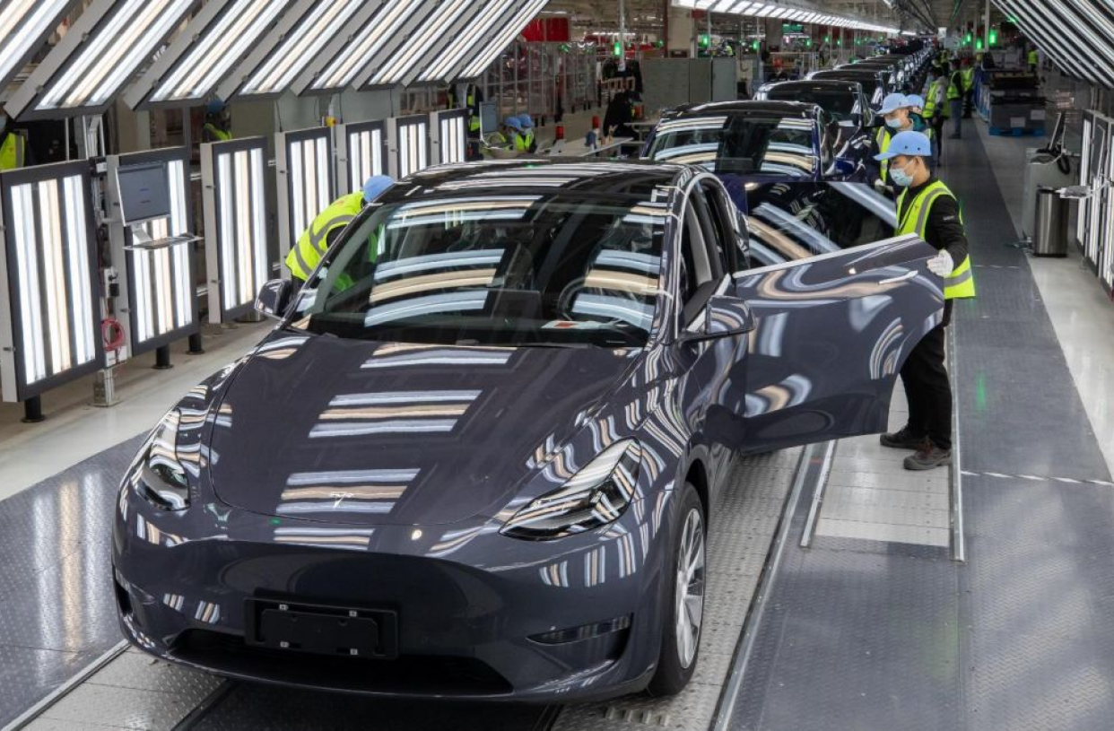 中国新能源“霸主”,月销量超10万辆,全面停止燃油车生产!休闲区蓝鸢梦想 - Www.slyday.coM 中国新能源“霸主”,月销量超10万辆,全面停止燃油车生产!休闲区蓝鸢梦想 - Www.slyday.coM