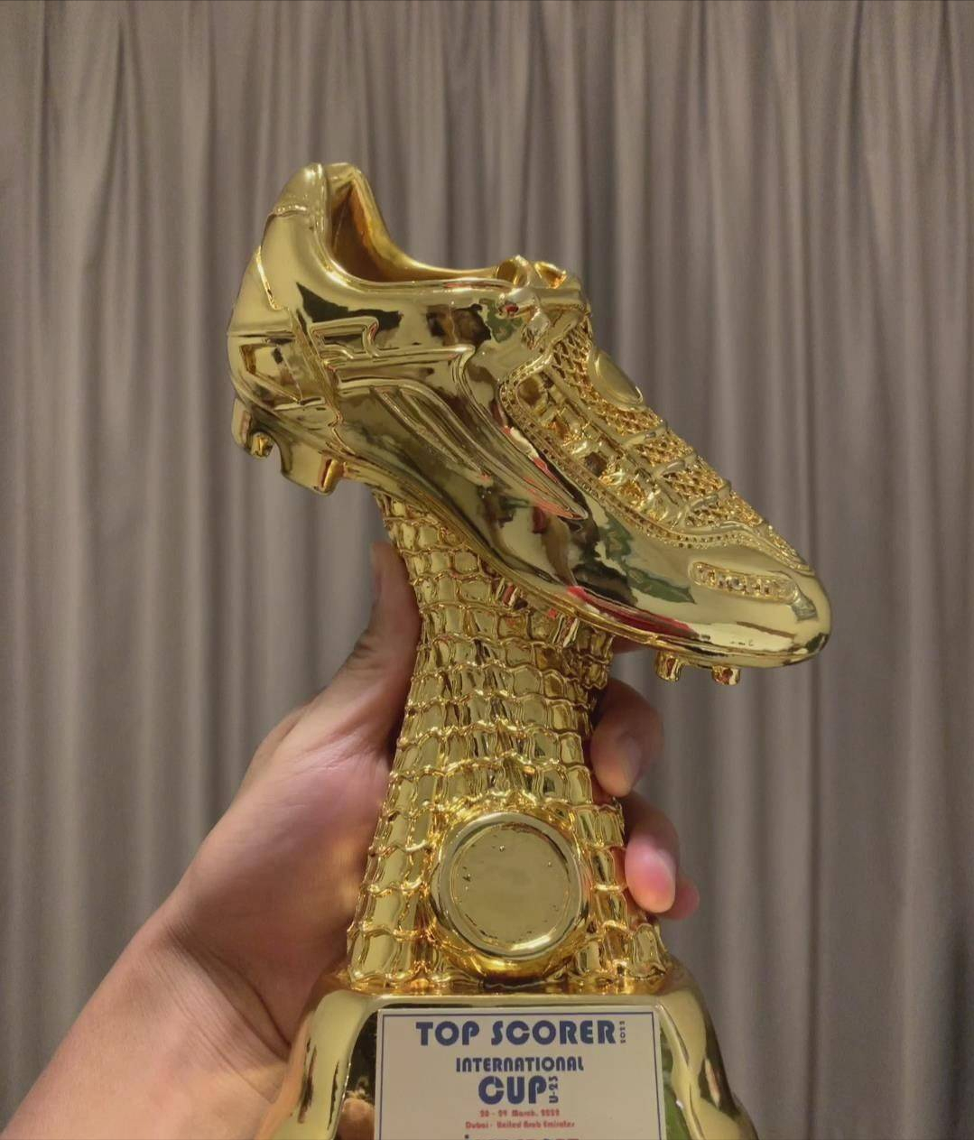 意甲金靴奖得主奥斯梅恩成为欧洲豪门青睐的目标 - 哔哩哔哩