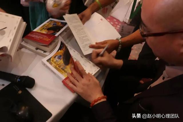 赵小明:为什么带娃遇到的问题,你学的心理学都没用?休闲区蓝鸢梦想 - Www.slyday.coM 赵小明:为什么带娃遇到的问题,你学的心理学都没用?休闲区蓝鸢梦想 - Www.slyday.coM