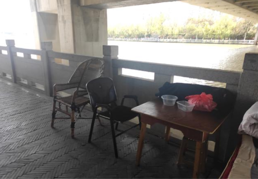 男子在桥洞下定居,决定不娶妻不买房,网友:实在是羡慕休闲区蓝鸢梦想 - Www.slyday.coM 男子在桥洞下定居,决定不娶妻不买房,网友:实在是羡慕休闲区蓝鸢梦想 - Www.slyday.coM