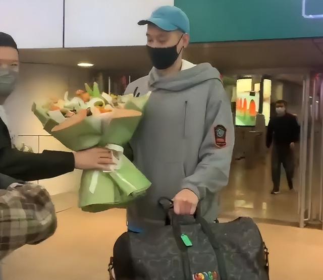 正式离队!首钢大清洗来了,林书豪首次发声,这次秦晓雯该下决心休闲区蓝鸢梦想 - Www.slyday.coM 正式离队!首钢大清洗来了,林书豪首次发声,这次秦晓雯该下决心休闲区蓝鸢梦想 - Www.slyday.coM