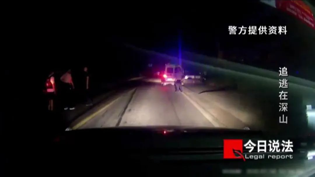 网约车女司机被一男子劫持,丈夫一条语音信息救了她的命……休闲区蓝鸢梦想 - Www.slyday.coM 网约车女司机被一男子劫持,丈夫一条语音信息救了她的命……休闲区蓝鸢梦想 - Www.slyday.coM