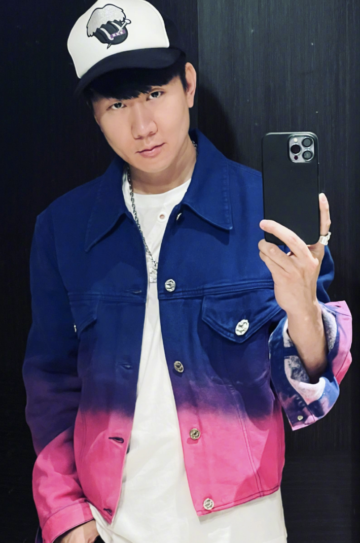 林俊杰确诊新冠症状轻微，在<a href=