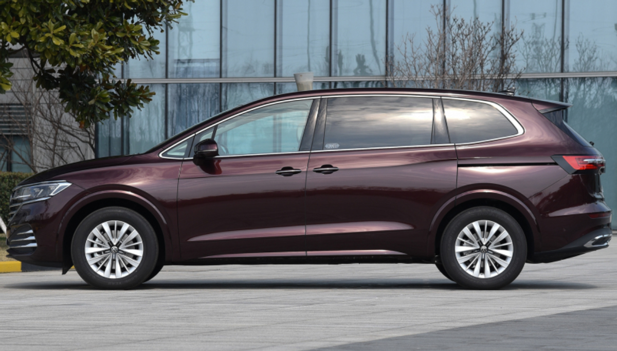 都说买车要一步到位,这话没毛病,毕竟车不像衣服可以总换休闲区蓝鸢梦想 - Www.slyday.coM 都说买车要一步到位,这话没毛病,毕竟车不像衣服可以总换休闲区蓝鸢梦想 - Www.slyday.coM