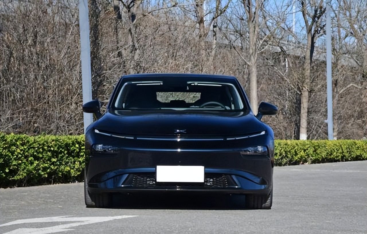 小鹏P7,全车丹拿音响两个天窗,极限续航706KM,关键有性能版休闲区蓝鸢梦想 - Www.slyday.coM 小鹏P7,全车丹拿音响两个天窗,极限续航706KM,关键有性能版休闲区蓝鸢梦想 - Www.slyday.coM