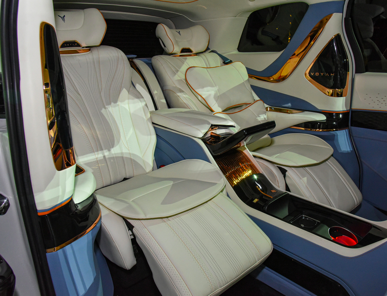 4座60万,比80万的埃尔法更壕,岚图梦想家能否成为香饽饽?休闲区蓝鸢梦想 - Www.slyday.coM 4座60万,比80万的埃尔法更壕,岚图梦想家能否成为香饽饽?休闲区蓝鸢梦想 - Www.slyday.coM