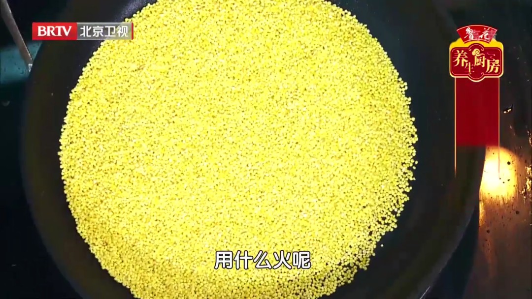 小米最大的好处不是养胃而是它,春天一定要常吃!做快手煎饼,胜过喝粥休闲区蓝鸢梦想 - Www.slyday.coM 小米最大的好处不是养胃而是它,春天一定要常吃!做快手煎饼,胜过喝粥休闲区蓝鸢梦想 - Www.slyday.coM