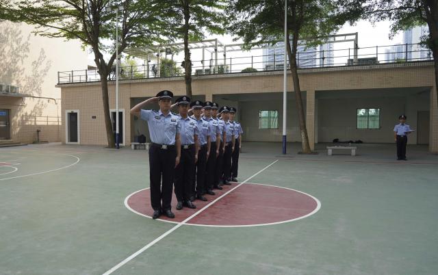 图片直击!湛江边检站全警实战大练兵会操休闲区蓝鸢梦想 - Www.slyday.coM 图片直击!湛江边检站全警实战大练兵会操休闲区蓝鸢梦想 - Www.slyday.coM