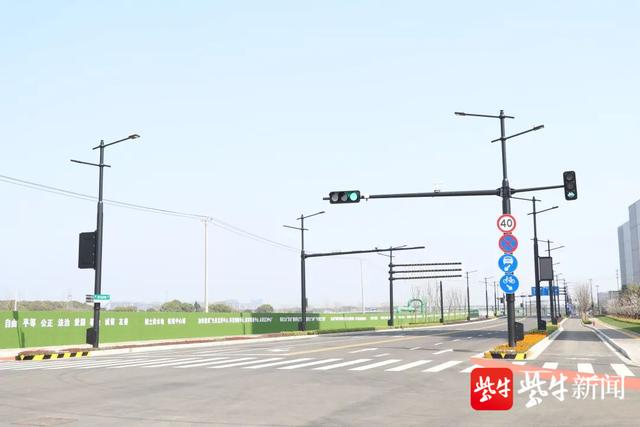 5G上网、PM2.5监测、温湿度感知……苏州高铁新城“长本事的路灯”第二弹来了 第5张 5G上网、PM2.5监测、温湿度感知……苏州高铁新城“长本事的路灯”第二弹来了 第5张