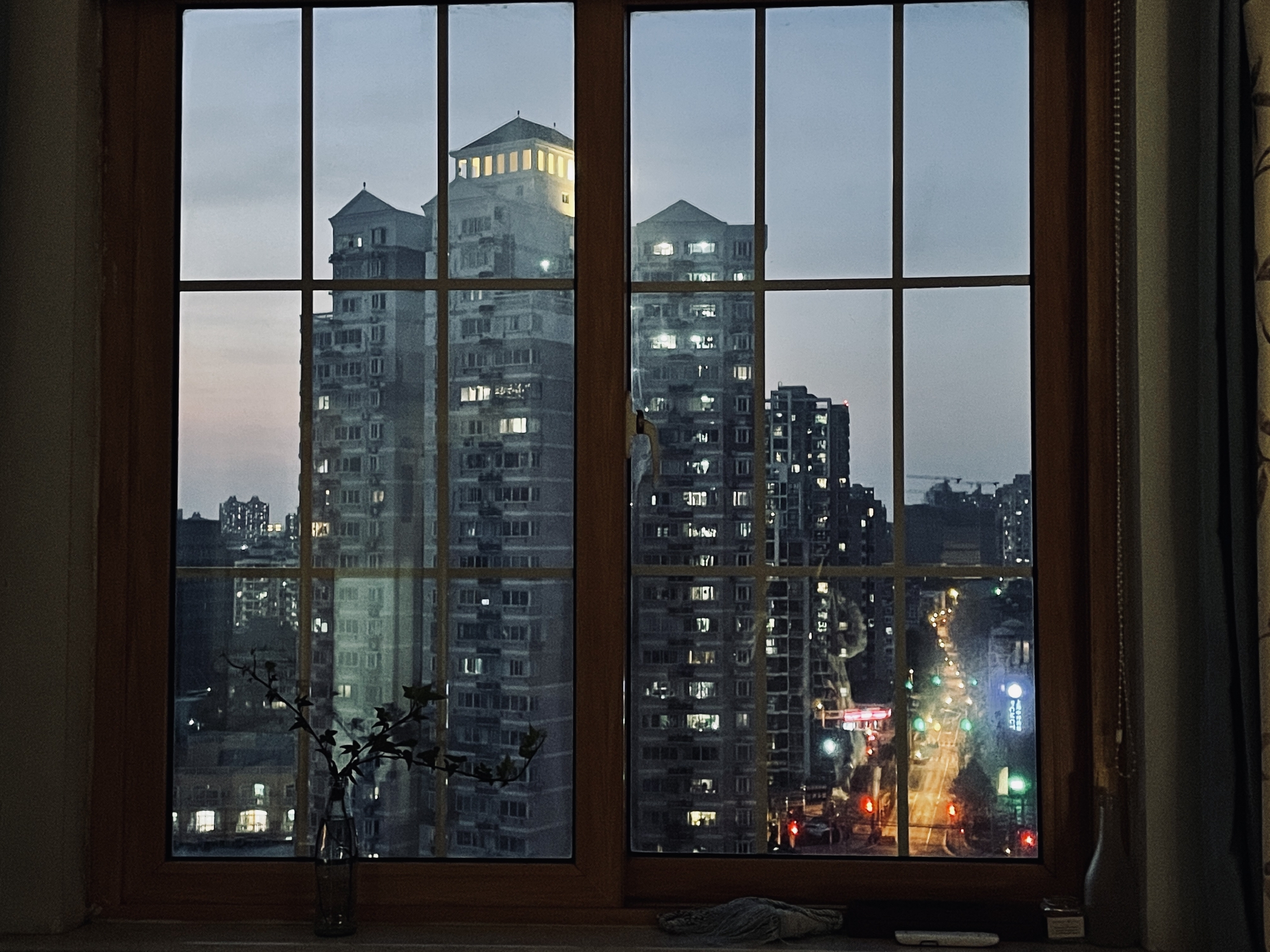 征集图片|四月,疫情中的窗外休闲区蓝鸢梦想 - Www.slyday.coM 征集图片|四月,疫情中的窗外休闲区蓝鸢梦想 - Www.slyday.coM