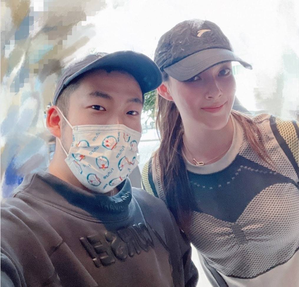 路人拍的谷爱凌,美谈不上但19岁就这么优秀,阳光自信很正能量!休闲区蓝鸢梦想 - Www.slyday.coM 路人拍的谷爱凌,美谈不上但19岁就这么优秀,阳光自信很正能量!休闲区蓝鸢梦想 - Www.slyday.coM