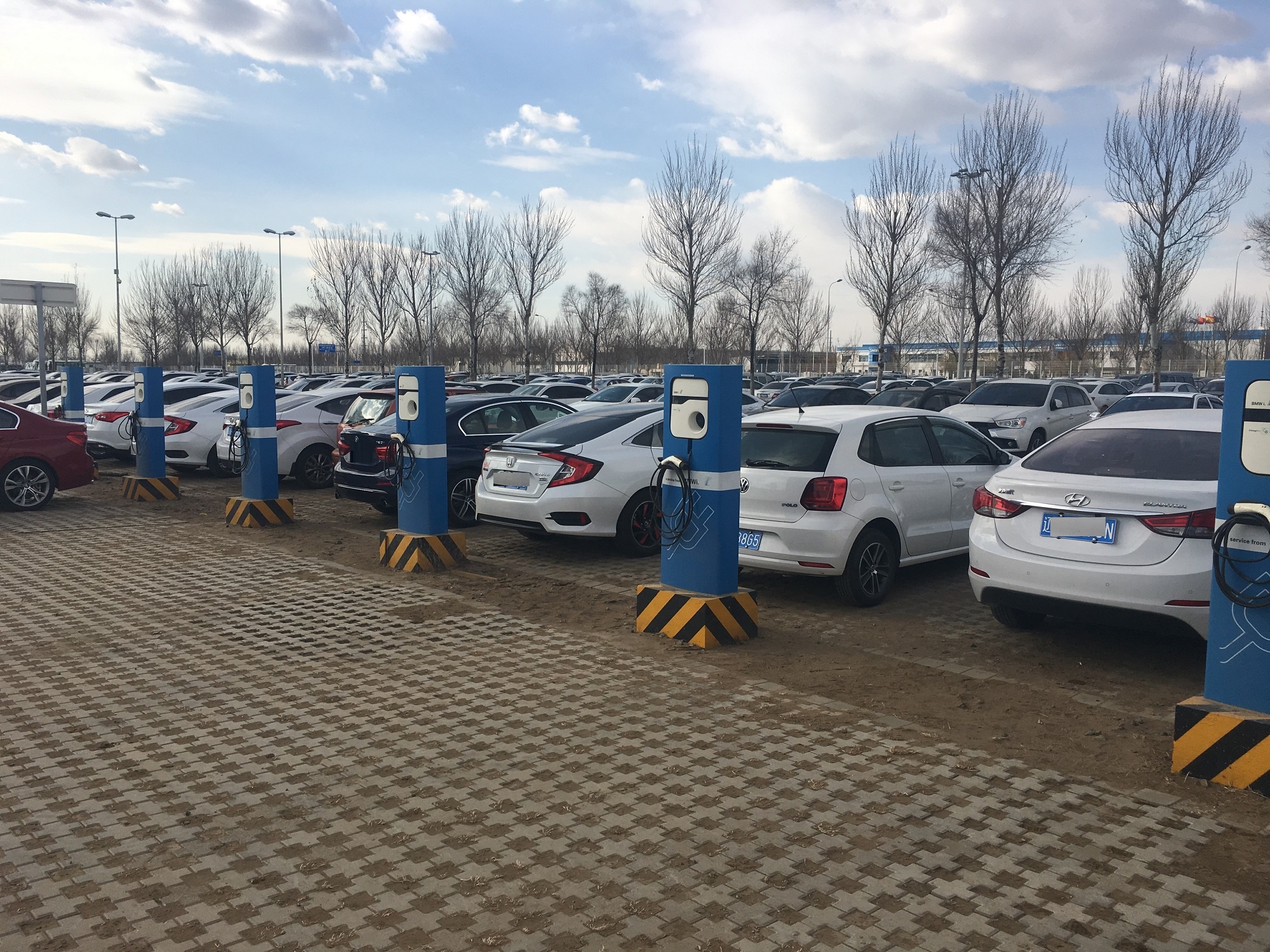 忠言逆耳利于行,2022年,为什么不建议大家换车?休闲区蓝鸢梦想 - Www.slyday.coM 忠言逆耳利于行,2022年,为什么不建议大家换车?休闲区蓝鸢梦想 - Www.slyday.coM