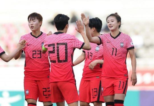 3-2，扬眉吐气！越南队结束13连败，中国女足小心，不学男足悲剧