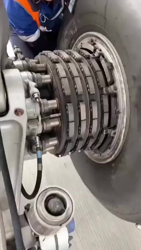 飞机制动系统保养