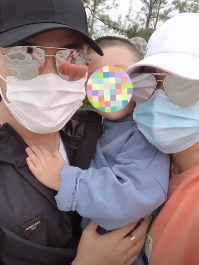 网红田一名被单亲妈妈控诉骗钱骗色,怕事业尽毁火速联系女方解决休闲区蓝鸢梦想 - Www.slyday.coM 网红田一名被单亲妈妈控诉骗钱骗色,怕事业尽毁火速联系女方解决休闲区蓝鸢梦想 - Www.slyday.coM