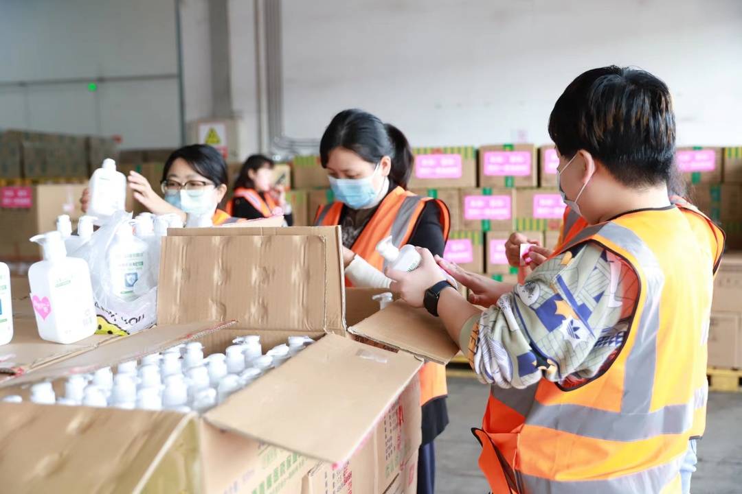 守“沪”行动中 重庆市商务系统12小时落实援沪医疗队后勤物资休闲区蓝鸢梦想 - Www.slyday.coM 守“沪”行动中 重庆市商务系统12小时落实援沪医疗队后勤物资休闲区蓝鸢梦想 - Www.slyday.coM