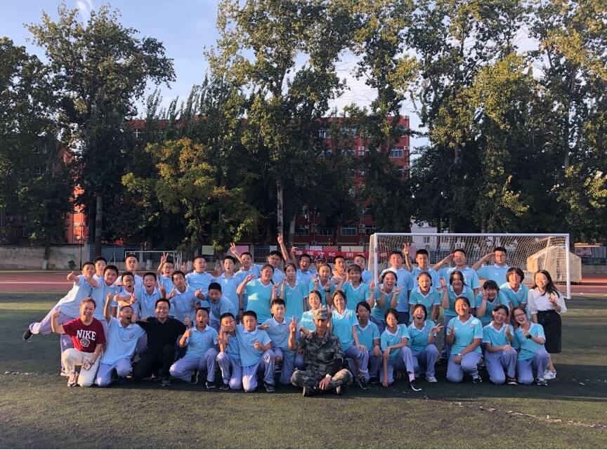 洋洋洒洒!化用初中课本中佳句名篇 一位语文老师给学生的特色书信休闲区蓝鸢梦想 - Www.slyday.coM 洋洋洒洒!化用初中课本中佳句名篇 一位语文老师给学生的特色书信休闲区蓝鸢梦想 - Www.slyday.coM