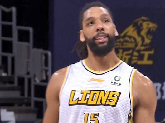 替补奇兵连续得分拉开比分奠定胜局基础