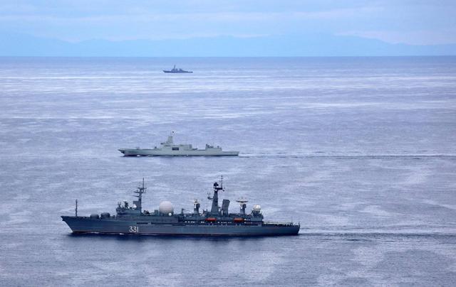 “莫斯科”号巡洋舰沉没,俄海军继续躺平,中俄水面舰艇差距明显休闲区蓝鸢梦想 - Www.slyday.coM “莫斯科”号巡洋舰沉没,俄海军继续躺平,中俄水面舰艇差距明显休闲区蓝鸢梦想 - Www.slyday.coM