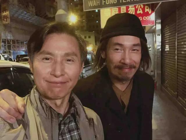 香港疫情下的明星状态:陈豪陈展鹏复工,“亚视一姐”被判入狱休闲区蓝鸢梦想 - Www.slyday.coM 香港疫情下的明星状态:陈豪陈展鹏复工,“亚视一姐”被判入狱休闲区蓝鸢梦想 - Www.slyday.coM