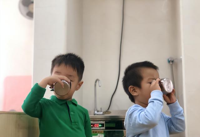 调查发现:3岁上幼儿园和4岁上幼儿园的宝宝,未来发展不同休闲区蓝鸢梦想 - Www.slyday.coM 调查发现:3岁上幼儿园和4岁上幼儿园的宝宝,未来发展不同休闲区蓝鸢梦想 - Www.slyday.coM