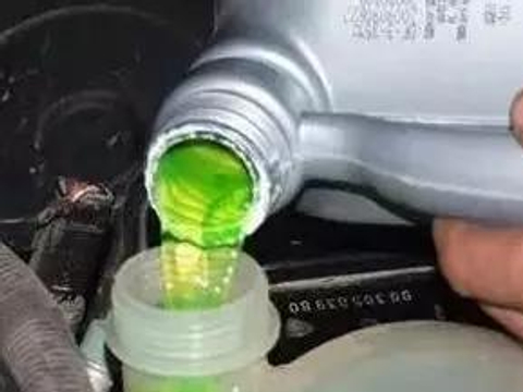 车主关心的问题：水能不能代替防冻冷却液？