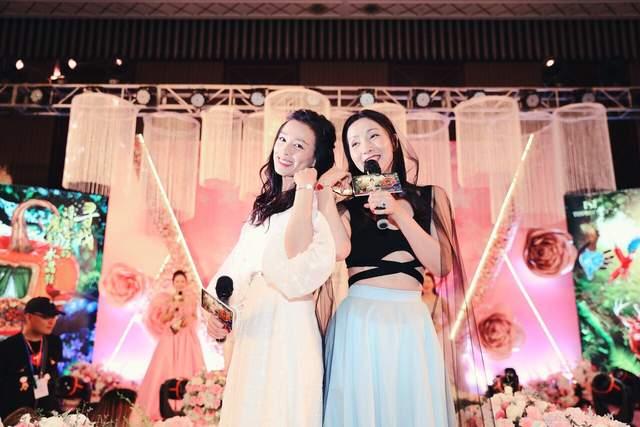 曝陶虹5年从张庭公司分红4.2亿,其中3年属传销阶段,孙红雷点赞休闲区蓝鸢梦想 - Www.slyday.coM 曝陶虹5年从张庭公司分红4.2亿,其中3年属传销阶段,孙红雷点赞休闲区蓝鸢梦想 - Www.slyday.coM