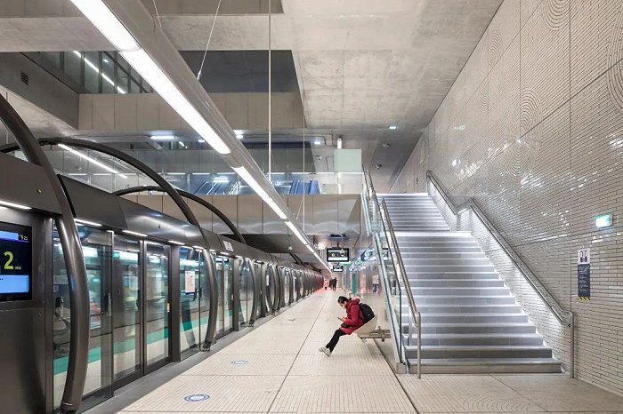 因“颜值”火出圈的城市地铁站,每一处都是惊艳的美学空间休闲区蓝鸢梦想 - Www.slyday.coM 因“颜值”火出圈的城市地铁站,每一处都是惊艳的美学空间休闲区蓝鸢梦想 - Www.slyday.coM