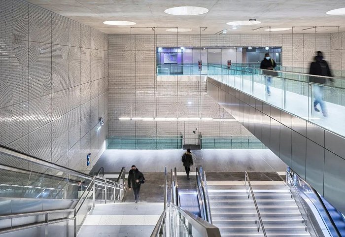 因“颜值”火出圈的城市地铁站,每一处都是惊艳的美学空间休闲区蓝鸢梦想 - Www.slyday.coM 因“颜值”火出圈的城市地铁站,每一处都是惊艳的美学空间休闲区蓝鸢梦想 - Www.slyday.coM