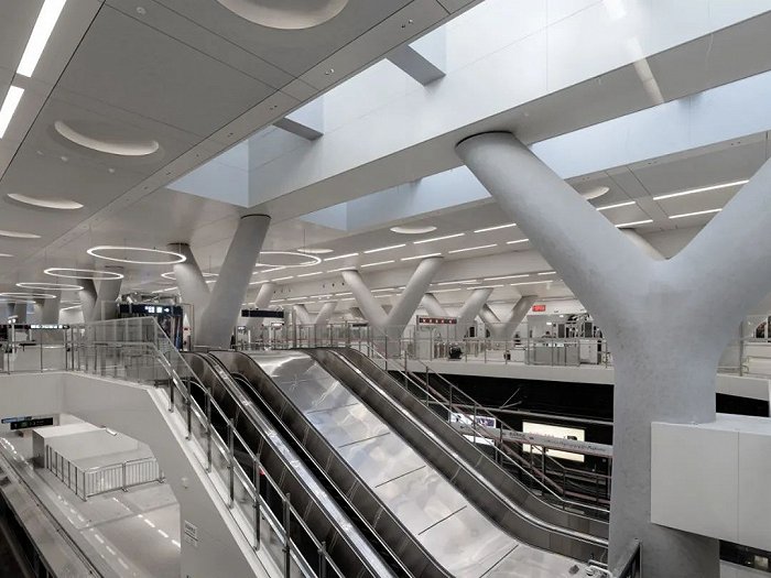 因“颜值”火出圈的城市地铁站,每一处都是惊艳的美学空间休闲区蓝鸢梦想 - Www.slyday.coM 因“颜值”火出圈的城市地铁站,每一处都是惊艳的美学空间休闲区蓝鸢梦想 - Www.slyday.coM