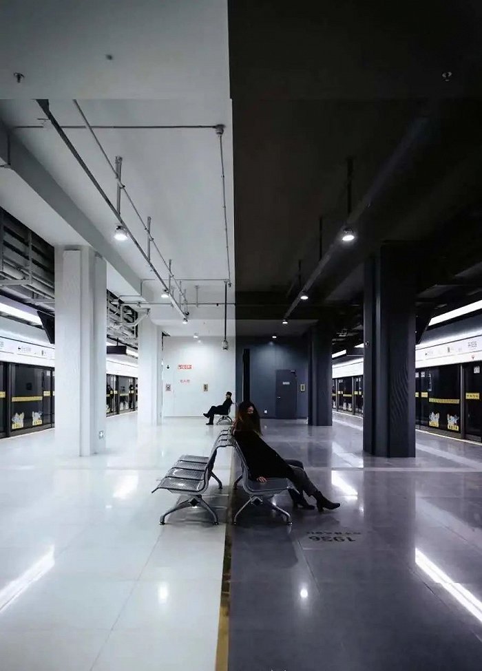 因“颜值”火出圈的城市地铁站,每一处都是惊艳的美学空间休闲区蓝鸢梦想 - Www.slyday.coM 因“颜值”火出圈的城市地铁站,每一处都是惊艳的美学空间休闲区蓝鸢梦想 - Www.slyday.coM