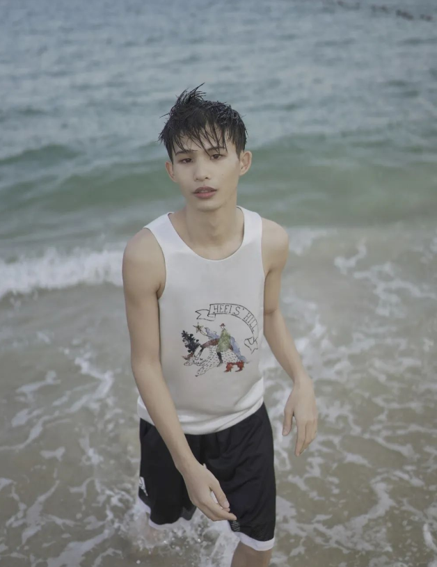 被骂娘娘腔、不男不女…从乡村野模到国际超模,梦想是真的会发光呀!休闲区蓝鸢梦想 - Www.slyday.coM 被骂娘娘腔、不男不女…从乡村野模到国际超模,梦想是真的会发光呀!休闲区蓝鸢梦想 - Www.slyday.coM