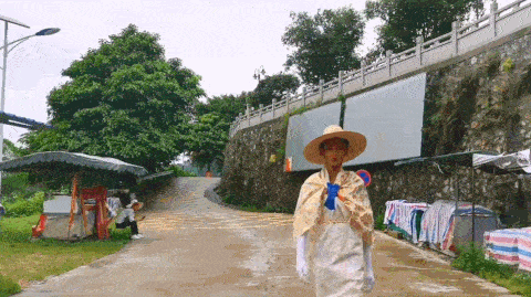 被骂娘娘腔、不男不女…从乡村野模到国际超模,梦想是真的会发光呀!休闲区蓝鸢梦想 - Www.slyday.coM 被骂娘娘腔、不男不女…从乡村野模到国际超模,梦想是真的会发光呀!休闲区蓝鸢梦想 - Www.slyday.coM