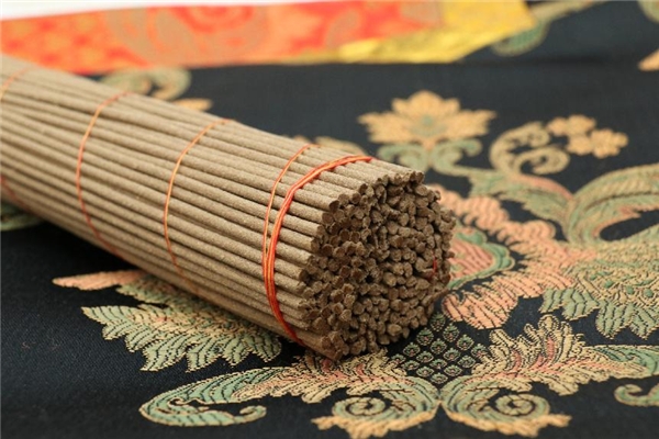 什么是藏香?它又是属于什么香?...