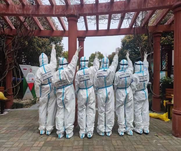 深夜十一点被“唤醒”支援上海,护士姑娘在日记里写下:会想起父亲做的菜休闲区蓝鸢梦想 - Www.slyday.coM 深夜十一点被“唤醒”支援上海,护士姑娘在日记里写下:会想起父亲做的菜休闲区蓝鸢梦想 - Www.slyday.coM