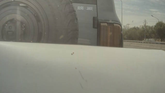 理论上刹车是物理控制，应该可以把速度降下来……