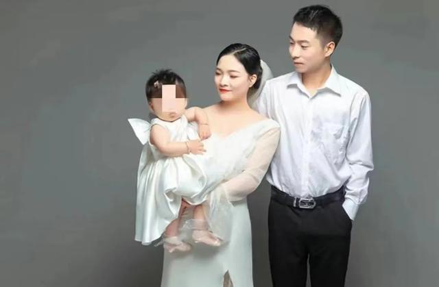 90后小夫妻凌晨3点驾车“冲”进派出所,车上还有个老人……休闲区蓝鸢梦想 - Www.slyday.coM 90后小夫妻凌晨3点驾车“冲”进派出所,车上还有个老人……休闲区蓝鸢梦想 - Www.slyday.coM