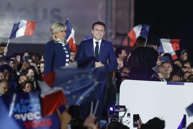 马克龙赢得法国总统选举 发表胜选演讲休闲区蓝鸢梦想 - Www.slyday.coM 马克龙赢得法国总统选举 发表胜选演讲休闲区蓝鸢梦想 - Www.slyday.coM