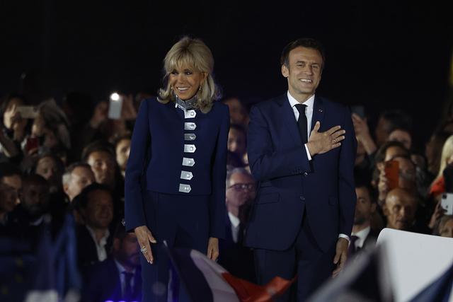 马克龙赢得法国总统选举 发表胜选演讲休闲区蓝鸢梦想 - Www.slyday.coM 马克龙赢得法国总统选举 发表胜选演讲休闲区蓝鸢梦想 - Www.slyday.coM