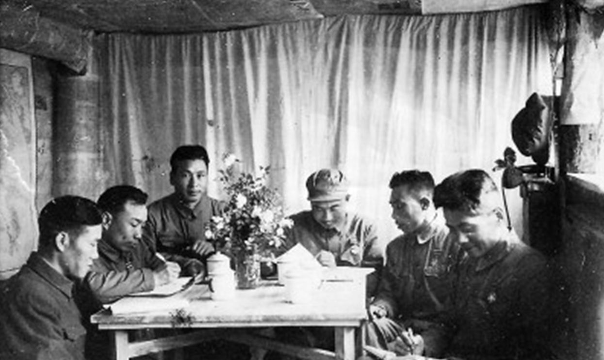 开国大校创罕见纪录:两次帮越南打仗,两次赴朝参战