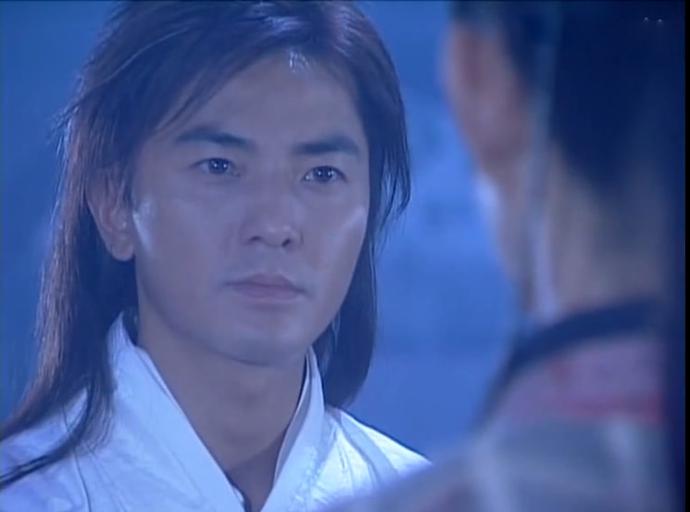 年轻的郑伊健可是被"双琪"争夺的对象,他在《新楚留香》中饰演的李
