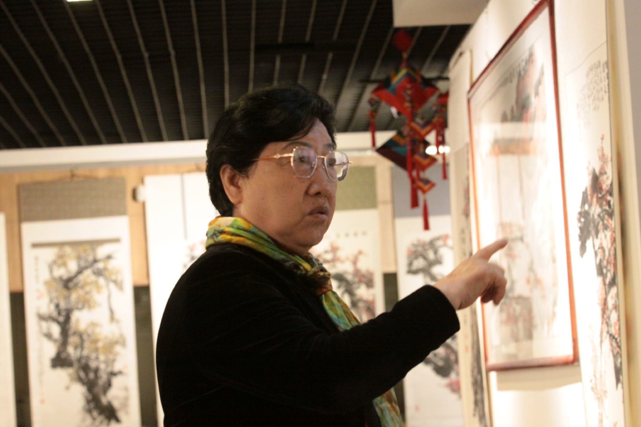 酸甜苦辣寻常事艺海探珠不作翁高永祥书画展亮相民间工艺博物馆