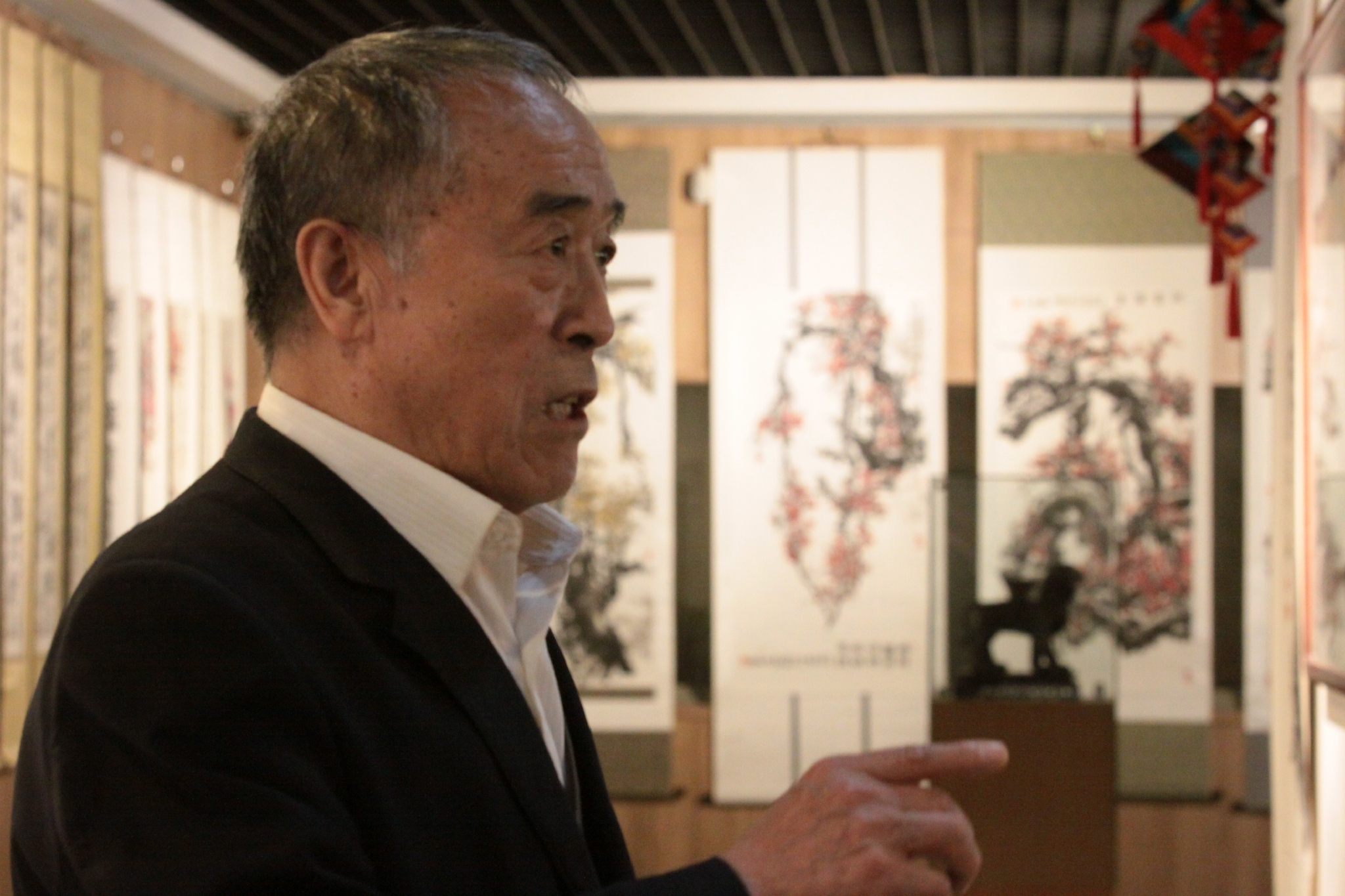 酸甜苦辣寻常事艺海探珠不作翁高永祥书画展亮相民间工艺博物馆