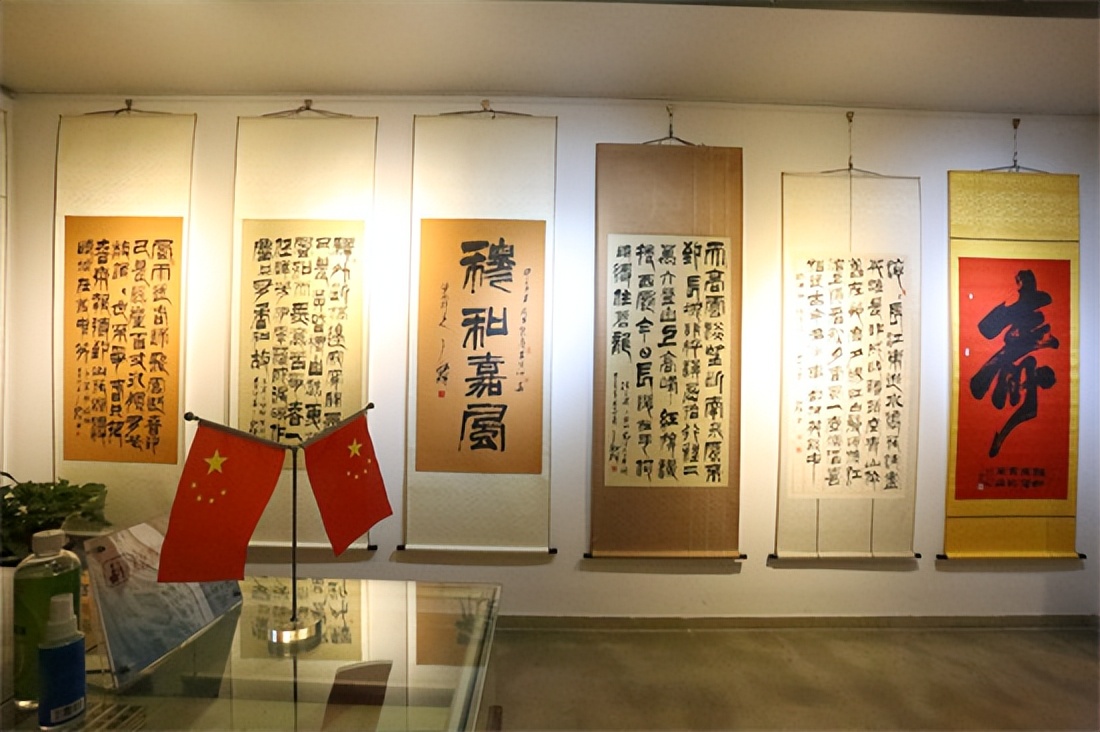 酸甜苦辣寻常事艺海探珠不作翁高永祥书画展亮相民间工艺博物馆